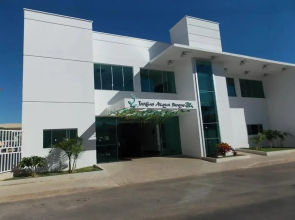 Lacqua DiRoma III Via Caldas