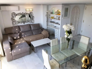 Skol 508 West Facing Duplex Apartment with Amazing Sea Views