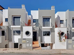 Casa Ferraguido by Portucasa