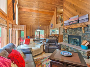 Angel Fire Cabin: Hot Tub, Fire Pit & Trail Access