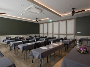 Sawaddi Patong Resort & Spa by Tolani