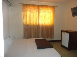 Hilltop Hotel