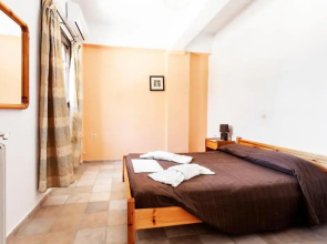 One Bedroom Apartment With Kitchenette# 12 A