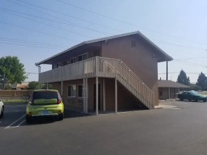 Buckboard Motel