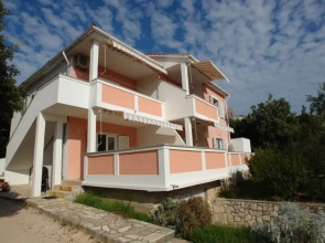 Uga2 - 70m From the Beach - A2-prizemlje