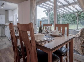Seawinds - 2 Bedroom Bungalow - Pentlepoir