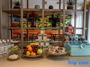 Yuepeng Meihao Hotel (Oriental Lijingmao Branch, Qingyang High speed Railway Station)