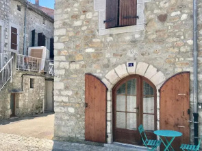 Ruoms Petite Maison 3* centre-village