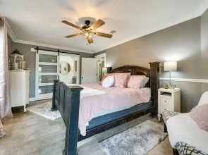 Broken Bow Vacation Rental w/ Pool & Hot Tub!