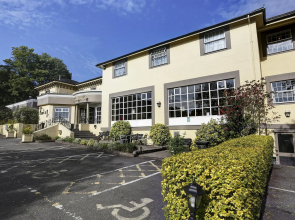 Reigate Manor