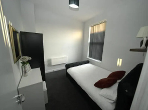 Charming Oxford Apartment in Telford - Flat 1