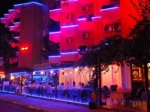 Kleopatra İkiz Otel