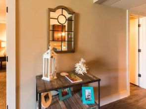 Edgewater Resort by Book That Condo