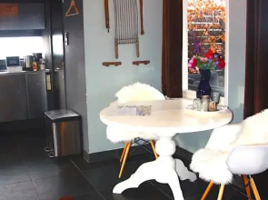 Garden House, Private studio apartment with wifi and free parking for 1 car