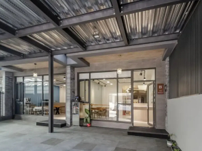 Spring Rain Hostel