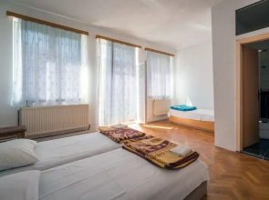 Holiday Home Pozitiva