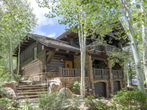 40 Goshawk 5 Bedroom Home by RedAwning