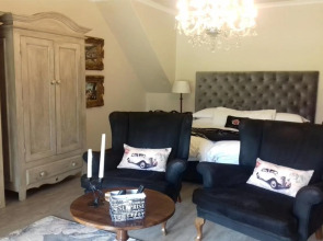 Mulligans Golf Lodge