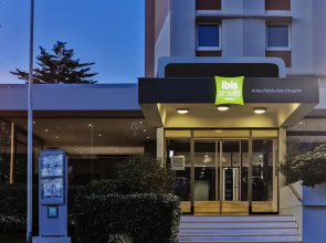ibis Styles Arles Palais des Congrès