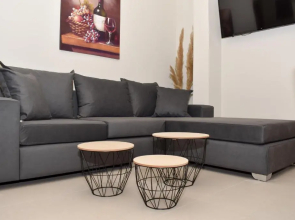 2 bedroom Villa with swimming pool-BBQ!
