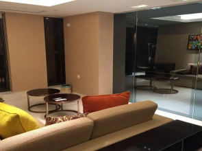 Shanghai Huijing Service Apartment