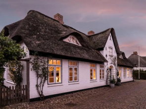von-Deska-Countryhouses-Kapitaens-Fluegel