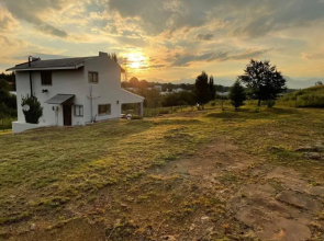 Kwasani Country House