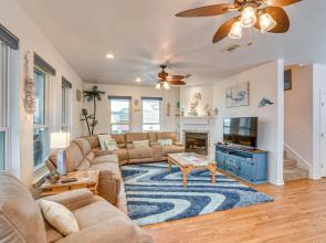 Near Surfside Jetty County Park: Home w/ Deck!