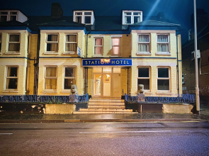 Station Hotel