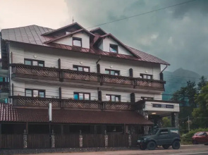 Suru Hotel & Restaurant