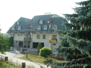 Hotel Holdfény
