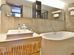 Arcadia Suites Bangkok