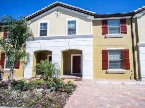 4606 TD - 5BR Townhome Marvel: Private Pool