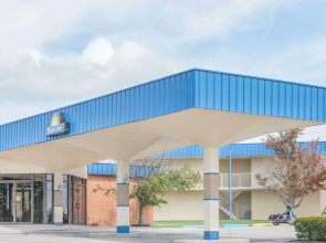 Days Inn by Wyndham St Clairsville