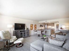 Holiday Surf & Racquet Club 120 1 Bedroom Condo