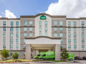 Wingate By Wyndham Miami Airport