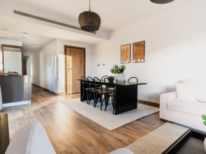 Deluxe Three Bedroom Apartment