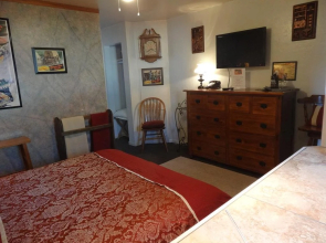 Itty Bitty Inn