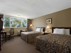Travelodge By Wyndham Richmond Hill
