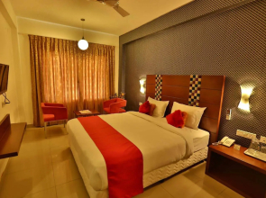 Hotel Vels Grand Inn