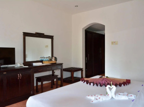 Sea Lion Beach Resort & Spa