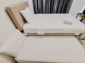 Homey Studio At Sky House Bsd Apartment Near Aeon Mall