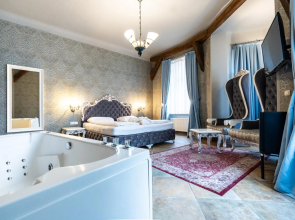 Hotel Urania