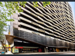 Aura on Flinders Serviced Apartments