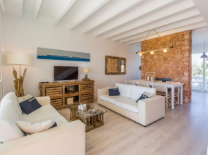 CAN BOSQUERRÓ - Villa with sea views in Sa Ràpita. Free WiFi