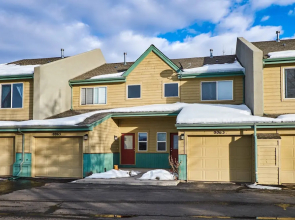 65 Stonegate Cir Townhouse 2 Bedrooms 2.5 Bathrooms Townhouse