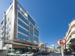 Apartamento 2 Quartos com Piscina - 715