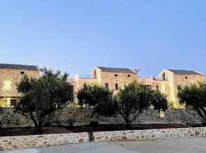 Oinolithos Luxury Villas