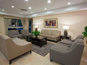 Holiday Inn Express & Suites Miami - Hialeah by IHG