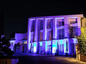 La Villa Resort